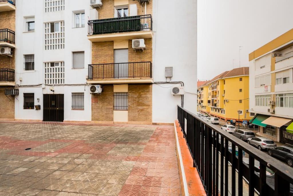 Apto Centrico, 2 Aparcamientos Privados, Bicis Seville Exterior photo